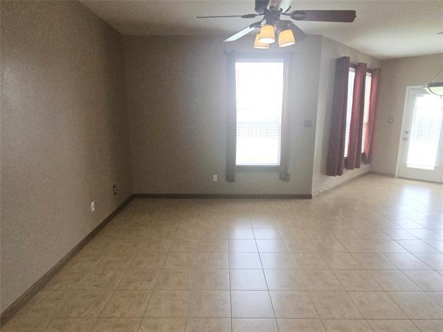 Building Photo - 3925 Hanna Rose Ln