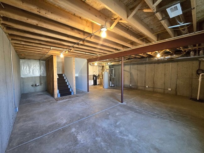 Building Photo - 7106 Country Club Hills Dr