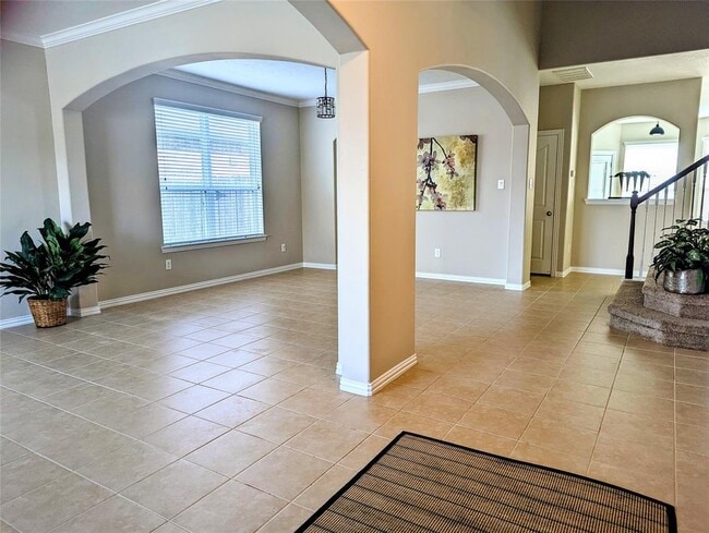 Building Photo - 10718 Wall Fern Way