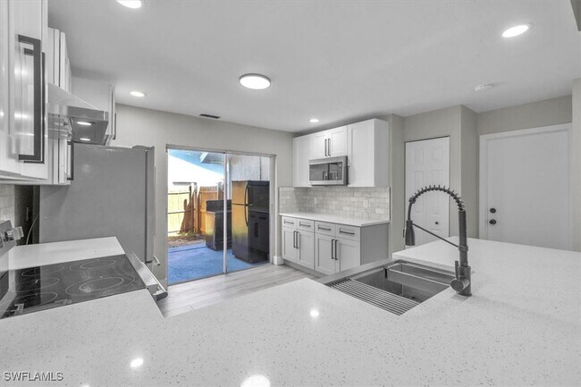 Building Photo - 27630 Wisconsin St