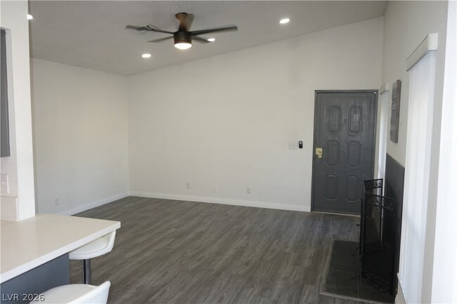 Building Photo - 4922 Newport Cove Dr