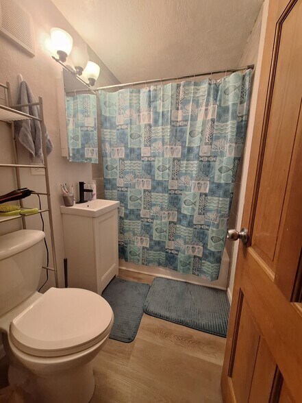 Building Photo - 1103 Highland Ave