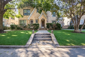 Building Photo - 5924 La Vista Dr