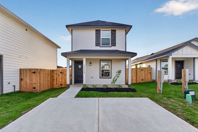 Building Photo - 12239 Shield Crest Ct