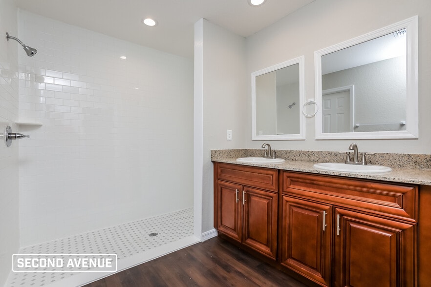 Building Photo - 2600 SW 152nd Ln