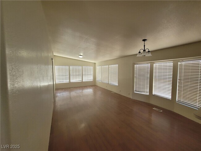 Building Photo - 3021 Borax Ave