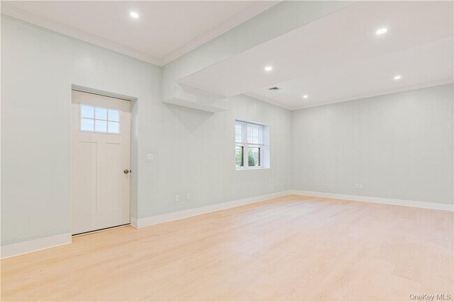 Building Photo - 179 Adelphi Ave