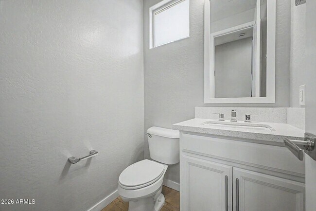 Building Photo - 3 Bedroom 3 Bathroom Recker Pointe Home