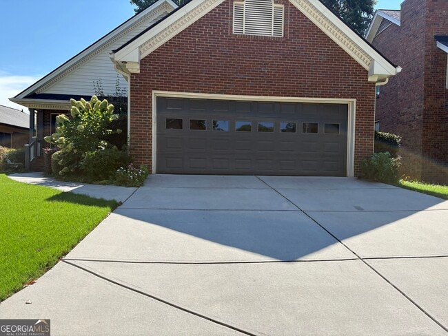 Building Photo - 1224 Hunters Dr