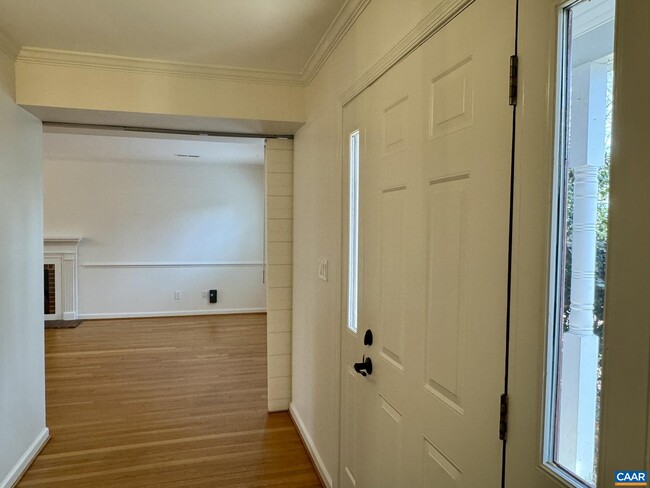 Building Photo - 3176 Crossfield Ln