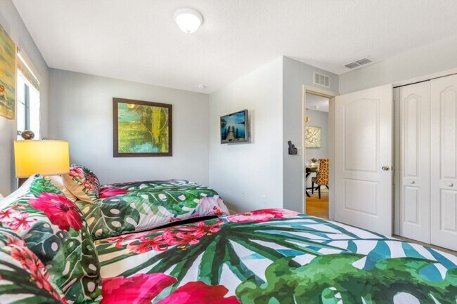 Building Photo - 1157 Cypress Pointe Blvd