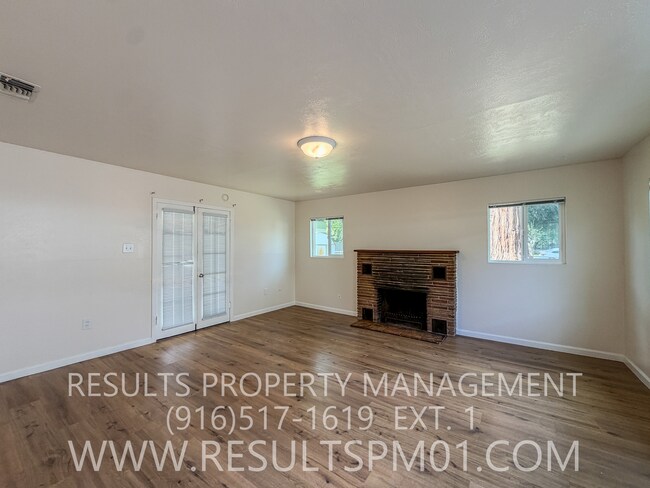 Building Photo - Charmer in Bryte community Roseville