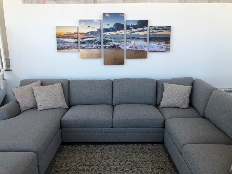 Building Photo - 30001 Zenith Point Rd