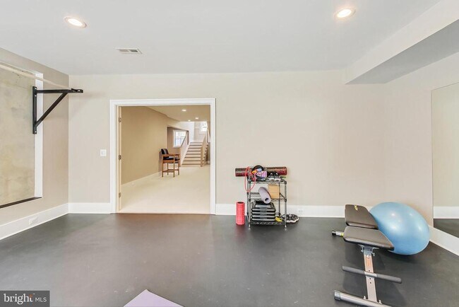 Building Photo - 1413 Kurtz Rd