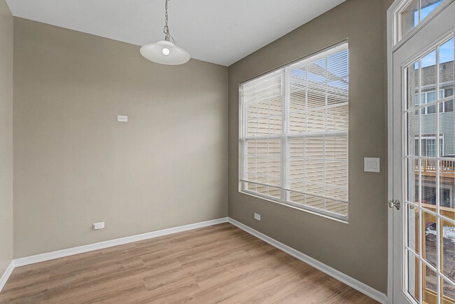 Building Photo - 1475 Sedgewood Ct