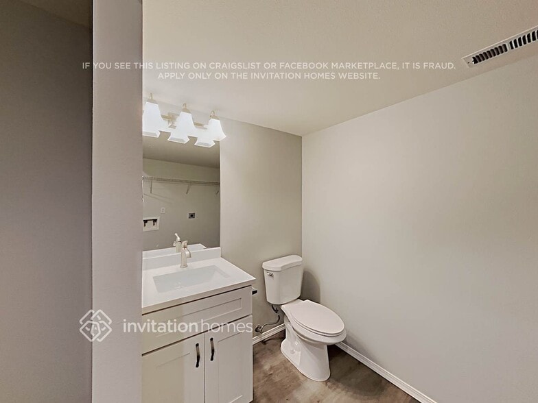 Building Photo - 4919 61st Dr NE