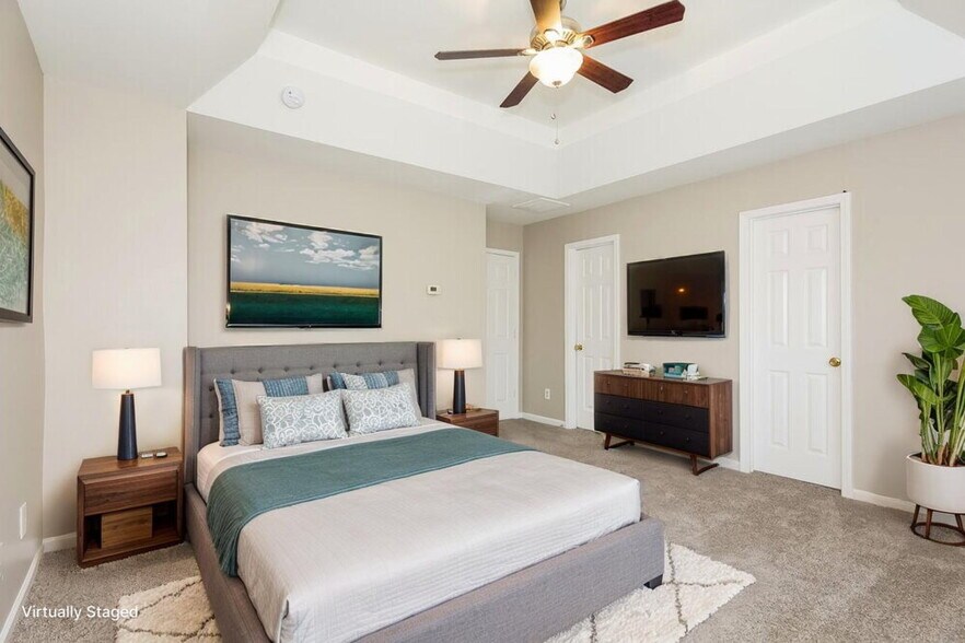 Building Photo - 407 Chelton Oaks Dr