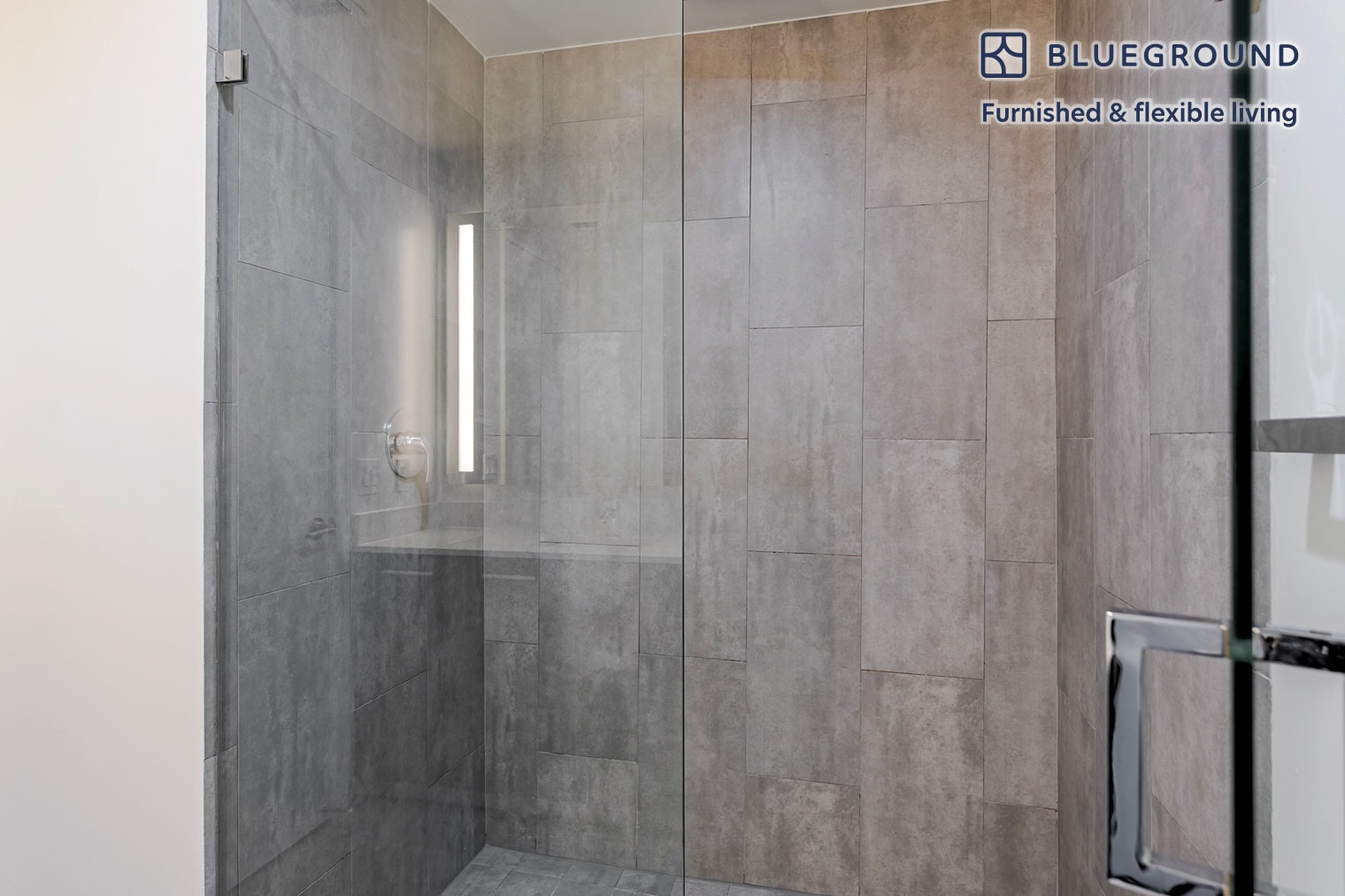 Building Photo - 230 NE 4th St