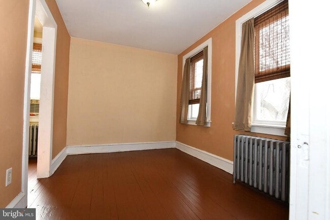 Building Photo - 5838 Henry Ave