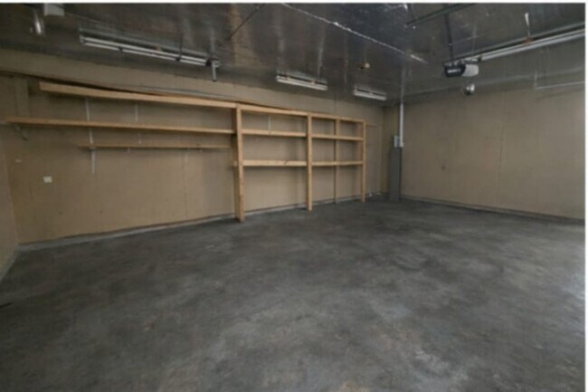 Building Photo - 4 Bedroom Single Home in Baltimore County