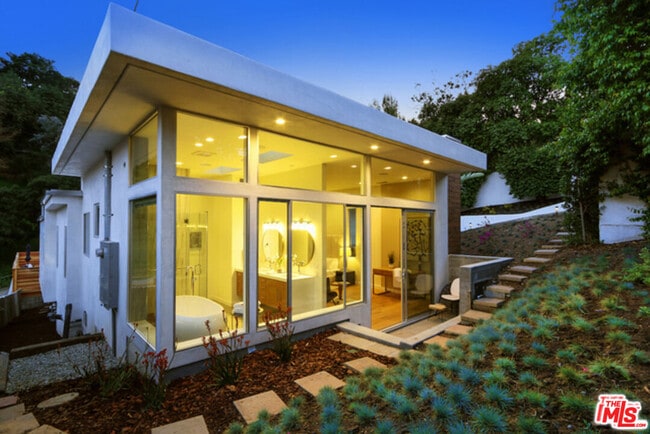 Building Photo - 10486 Sandal Ln