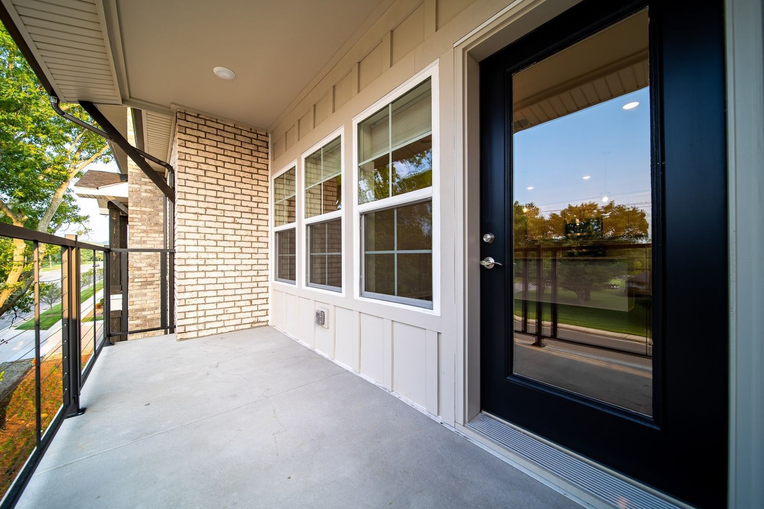 Patio.1 - 7501 Highway 70 S