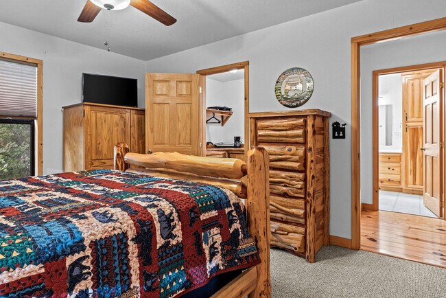 Building Photo - 4050 Henson Rd