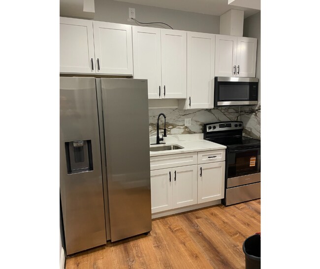 Building Photo - 511 N Pulaski St