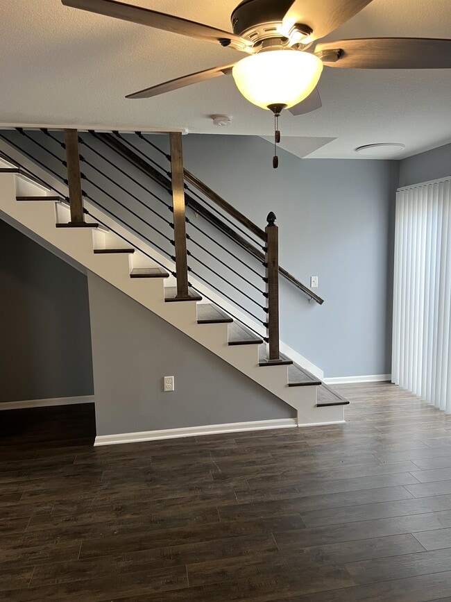 Building Photo - 891 W Gay St