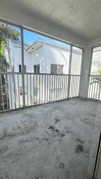 Building Photo - 5672 Rock Island Rd