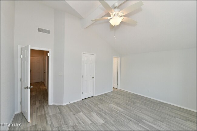Building Photo - 4526 Monahans Dr