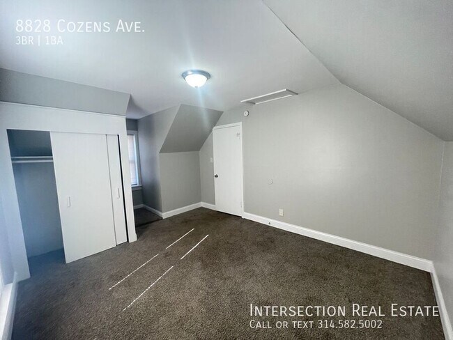 Building Photo - 8828 Cozens Ave