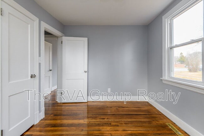 Building Photo - 6605 Horsepen Rd