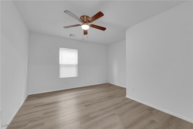 Building Photo - 9734 Cluny Ave