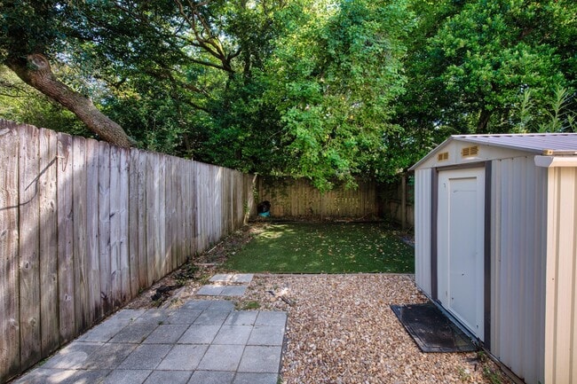 Building Photo - 337 Woodham Ct