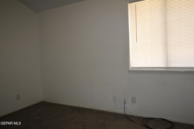 Building Photo - 9604 Gaza Dr