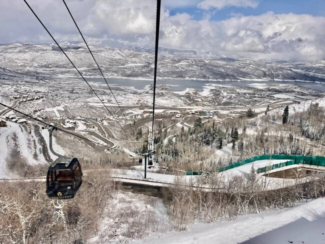 Building Photo - 665 Columbus St E