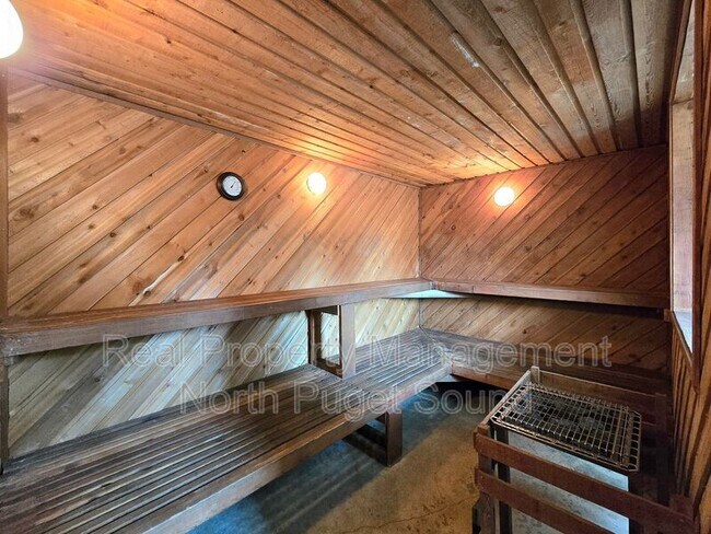 Building Photo - 9517 NE 180th St