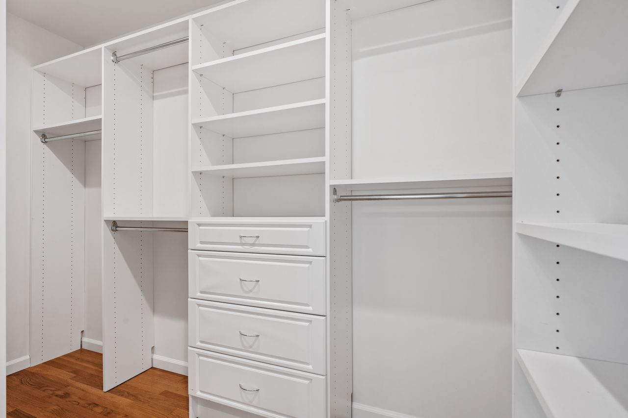 Building Photo - 7901 Westlawn Ave