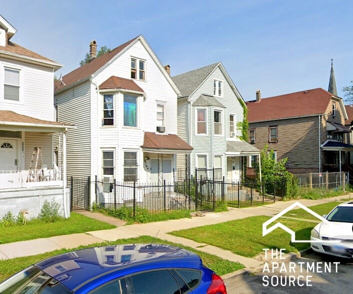 Building Photo - 8364 S Brandon Ave