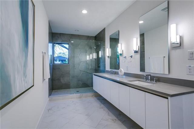 Building Photo - 5427 Melrose Ave