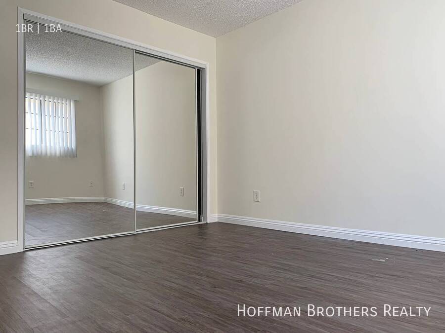 Building Photo - 9801 Tabor St