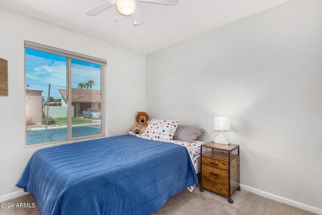 Building Photo - 321 E Aspen Way