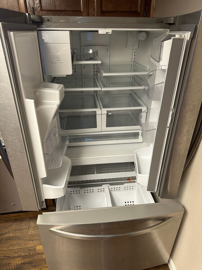 Building Photo - 1622 S Peppertree Ct