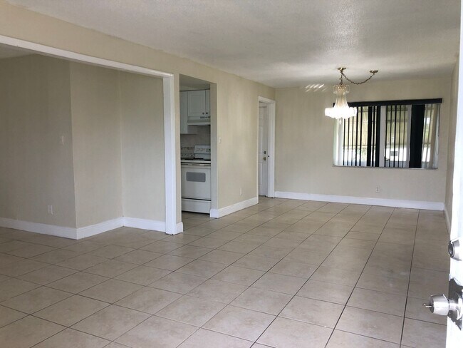 Building Photo - Large 3-2 with impact windows