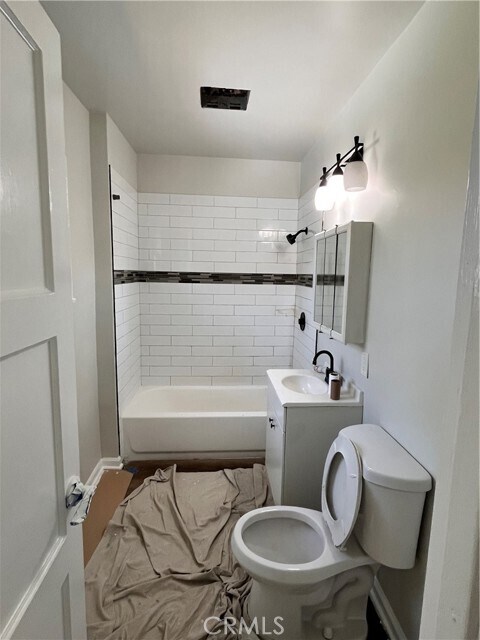 Building Photo - 3209 W 110th St