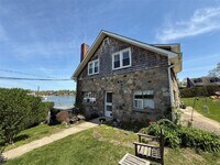 Building Photo - 293 W Shore Rd