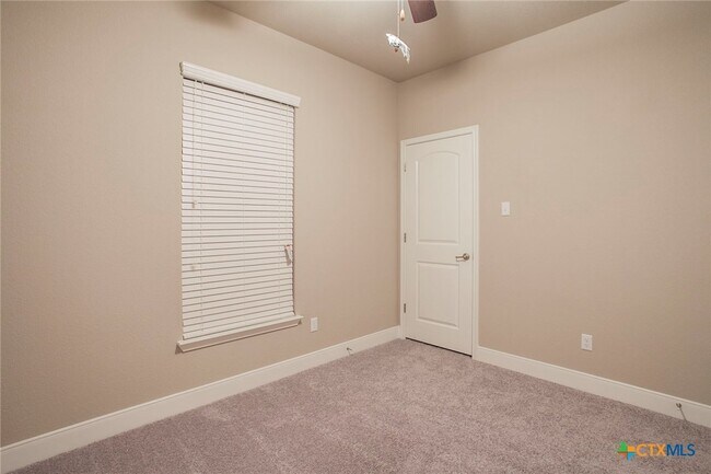 Building Photo - 549 Wills Pt Wy