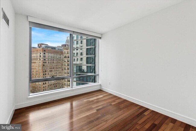 Building Photo - 1414 S Penn Square