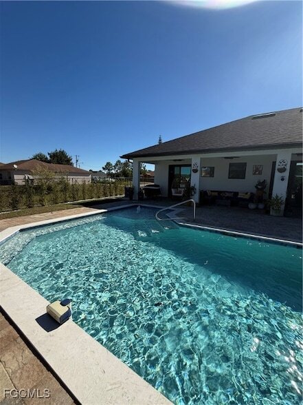 Building Photo - 3800 10th St W